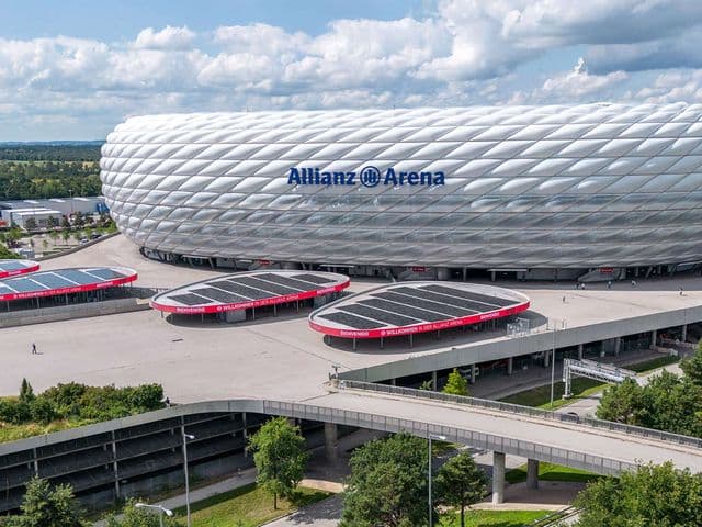 allianz-arena.com